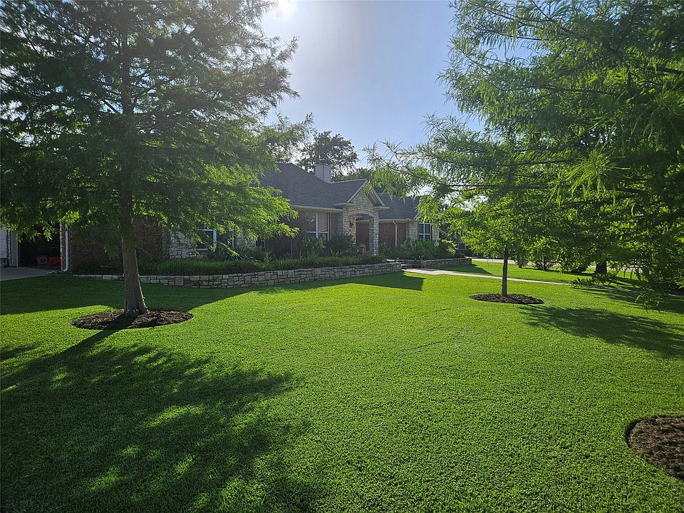 1st image of 103 Heritage Pl