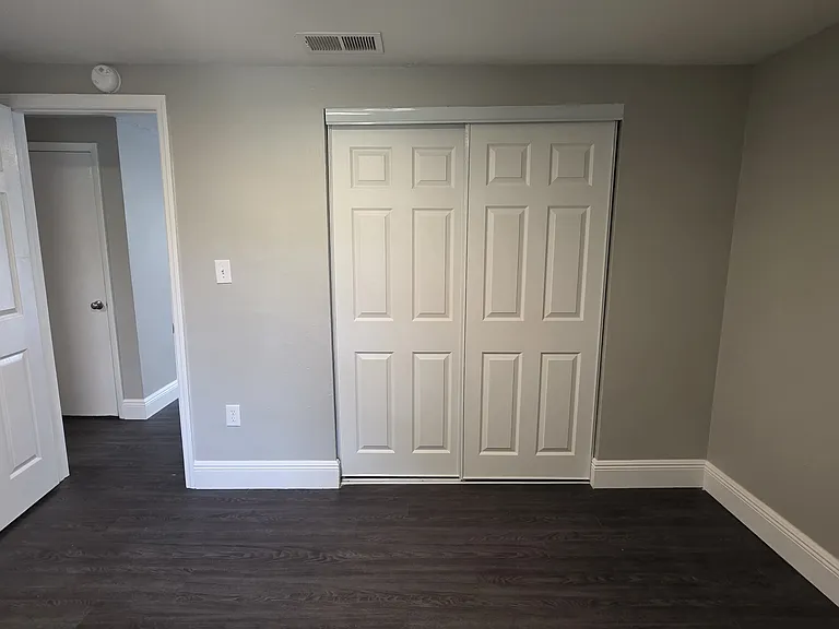 101 S Forest St #6 — Photo 7