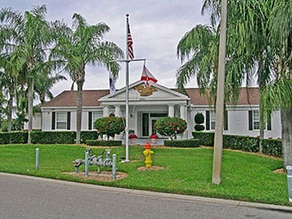 Mt. Vernon clubhouse has it all!
