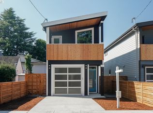 9180 SE Oak St, Portland, OR 97216