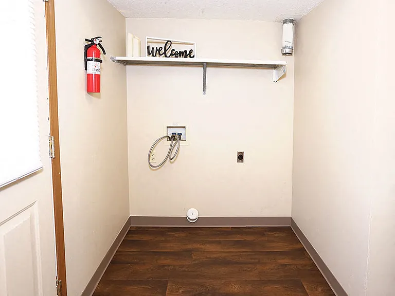 Washer/Dryer Connections