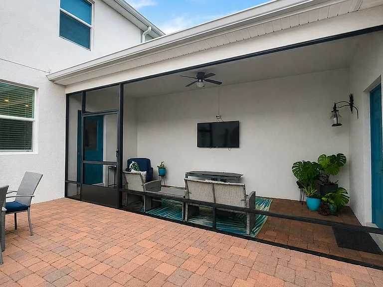 11650 Epic Ave — Photo 15