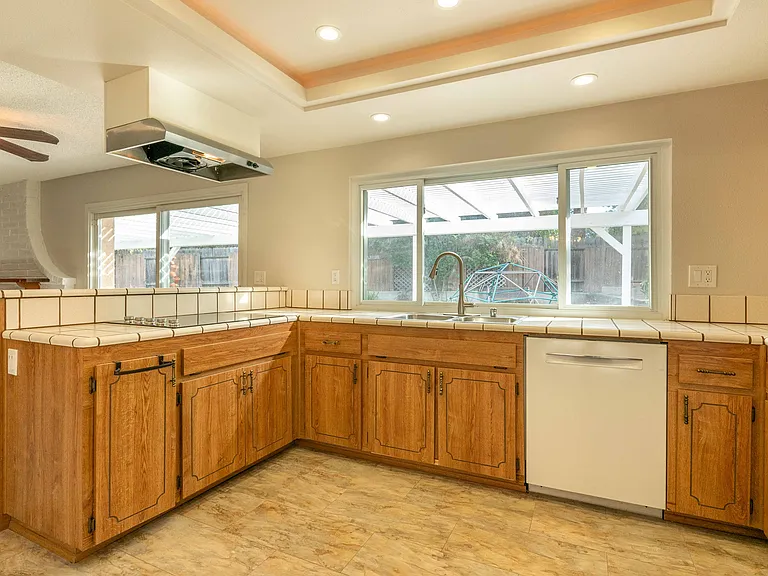 479 Goulburn Ct — Photo 3