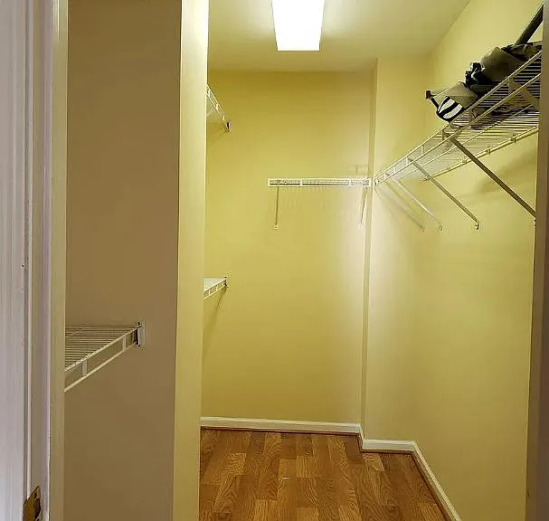 568 Conservatory Ln #568 — Photo 2