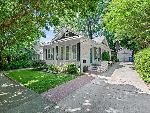 2nd image of 1168 Saint Louis Pl NE