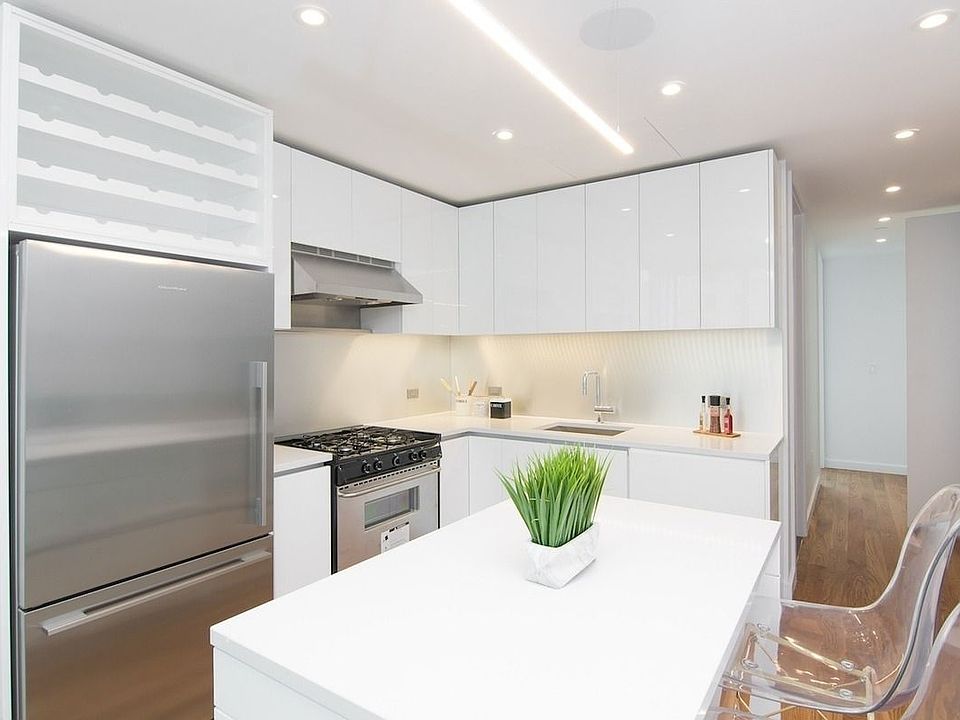 1st image of 436 Albee Sq APT 4H
