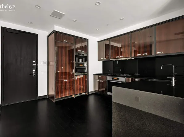 157 West 57th Street image 4 of 15