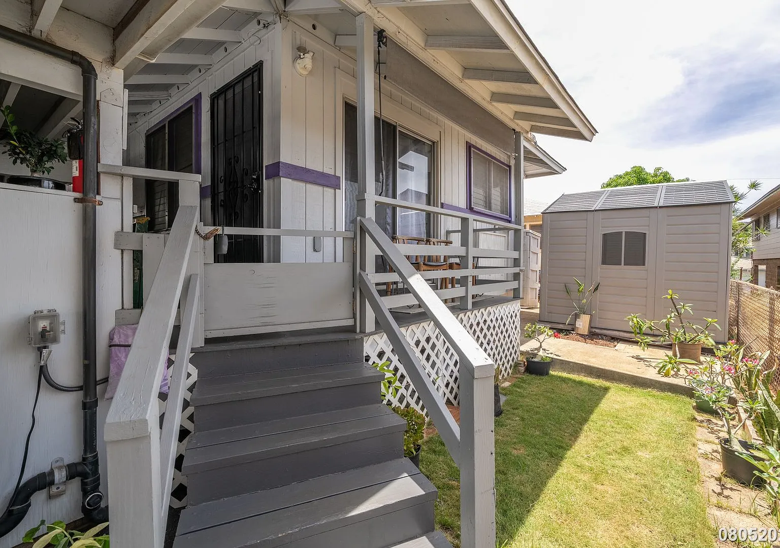 1-Bedroom Cottage in Kapahulu Move-In Ready! Schedule a Showing Today! — Photo 1