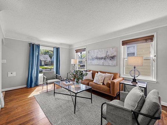 2nd image of 5440 25th Ave S