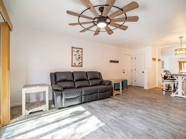 601 W San Mateo Rd APT 74, Santa Fe, NM 87505