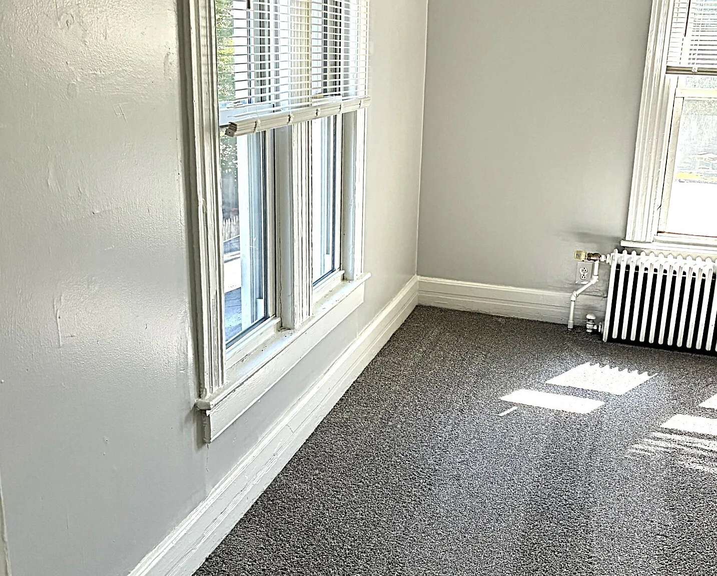 1 bed, 1.0 bath, 300 sqft, $1,300 — Photo 4