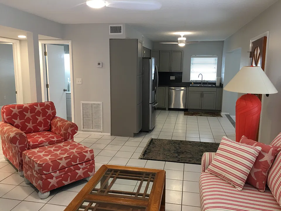 250 Rosery Rd NW #264