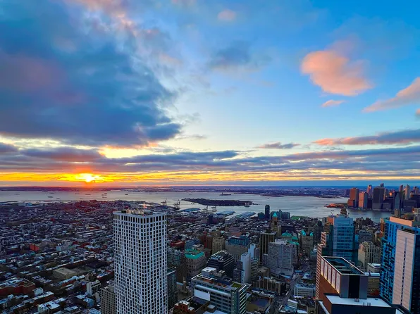 9 De Kalb Avenue image 1 of 6