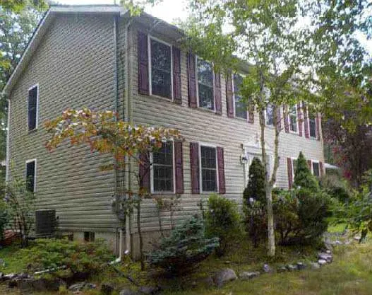 109 Jefferson Dr photo 1
