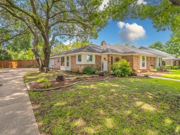 807 Athenia Way, Duncanville, TX 75137