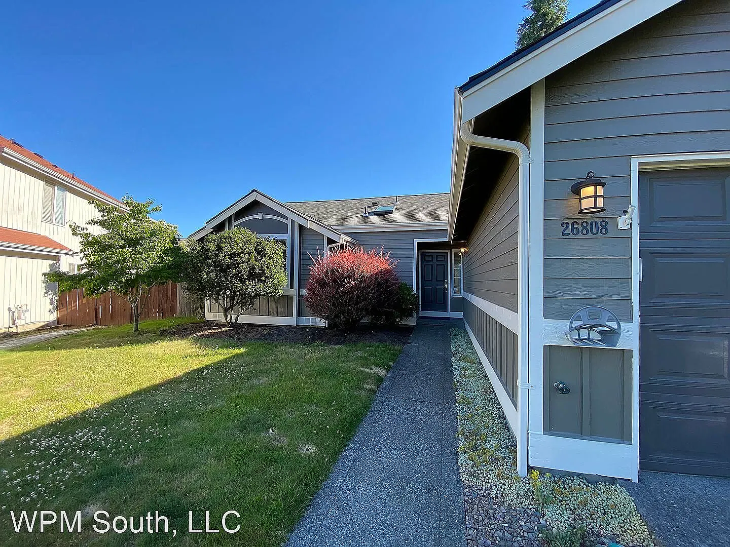 3 bed, 1250 sqft, $3,000 — Photo 1