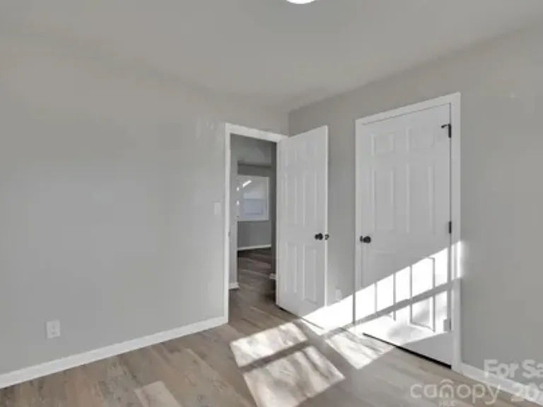 2545 Abelwood Rd — Photo 16