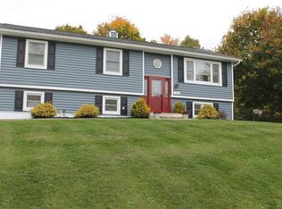 21 Overlook Pl, Newburgh, NY 12550
