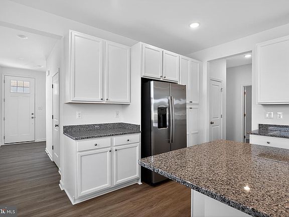 4th image of 20424 Spyglass Cir