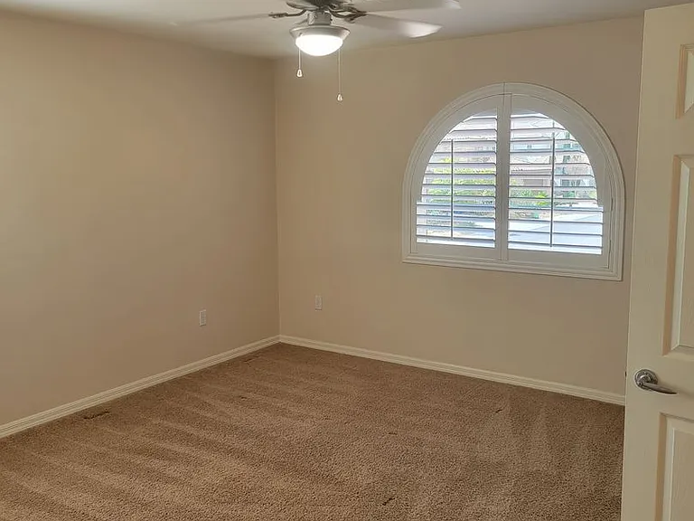 11424 Valentino Ln — Photo 15