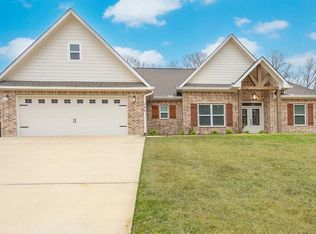 281 Rustic Pines Dr, Lufkin, TX 75904