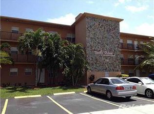 110 SE 2nd St APT 305, Hallandale, FL 33009