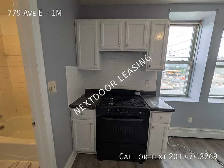 779 Avenue E #1M — Photo 2