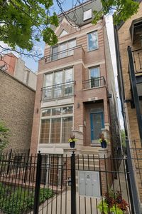 1035 N Hermitage Ave #Penthouse 3, Chicago, IL, 60622