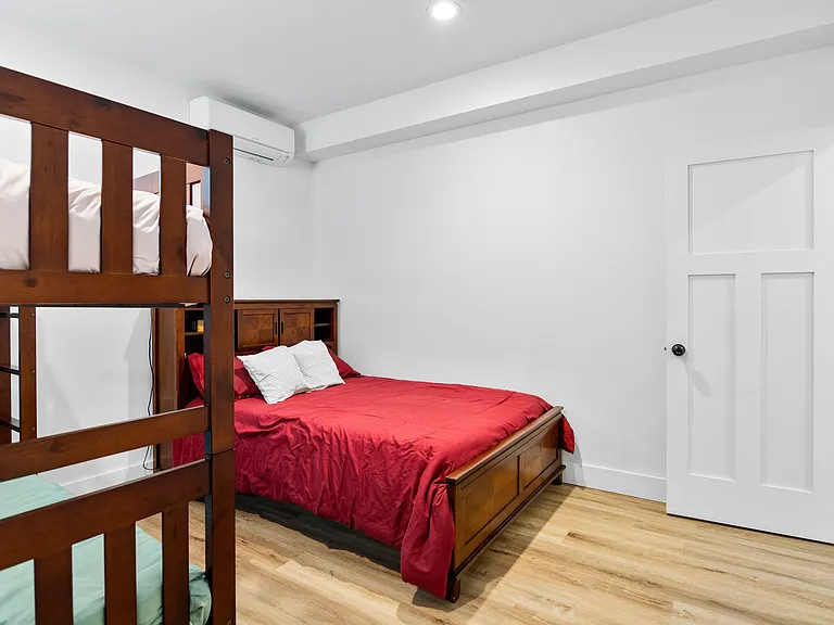 Downstairs bedroom #4- twin/twin bunk + 1 full bed