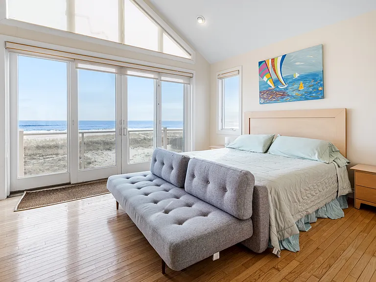 915 Dune Rd — Photo 21