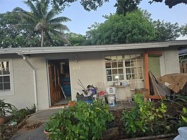 242 NW 7th Ave, Dania, FL 33004