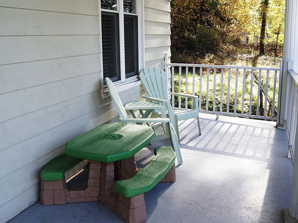 Wide Front Porch