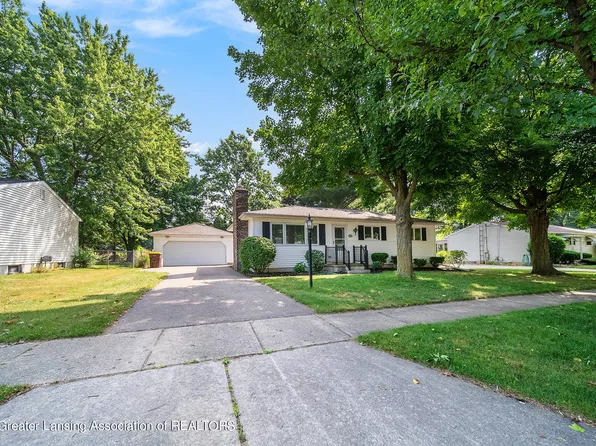 1019 Eugenia Dr, Mason, MI 48854