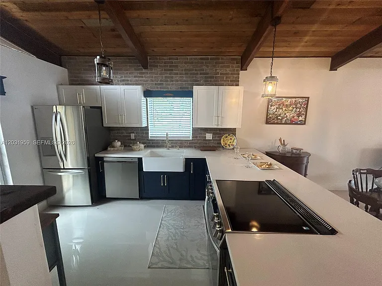 322 Briarwood Cir #1-17 — Photo 9