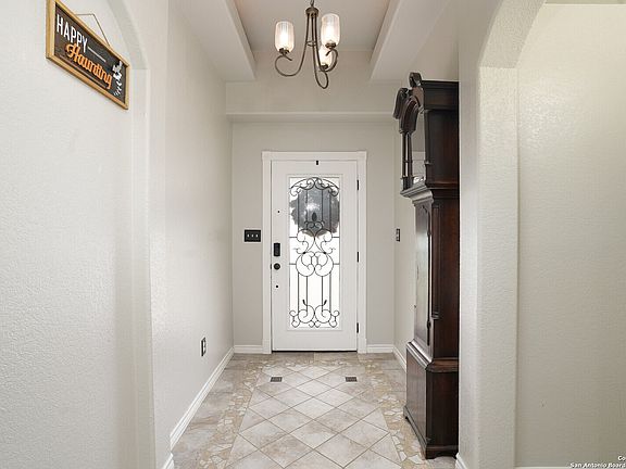 3rd image of 435 4TH ST
