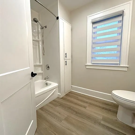 1748 Hall Ave #MAIN — Photo 16