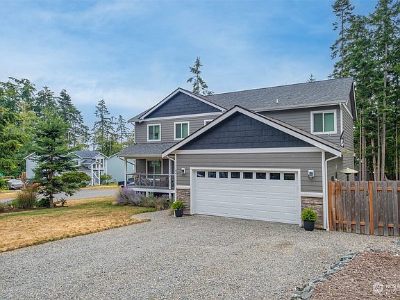 3rd image of 94 Faris Street NE
