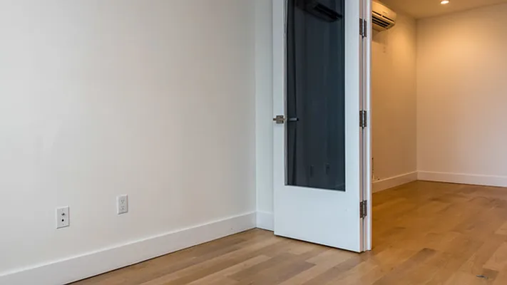 Rented by Nooklyn NYC LLC | media 12