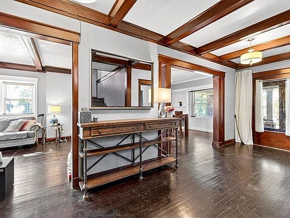 4th image of 3545 Forest Ave