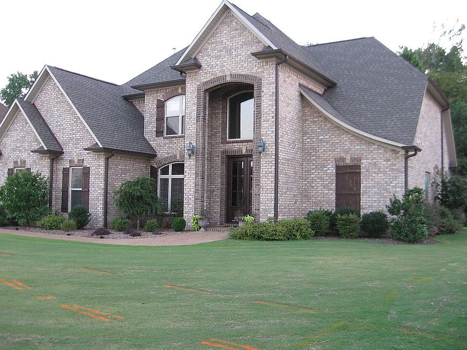 Elegant exterior