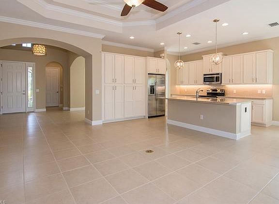 4th image of 9366 Isla Bella Cir