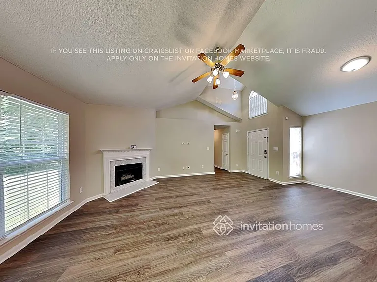 11200 Astoria Dr — Photo 4