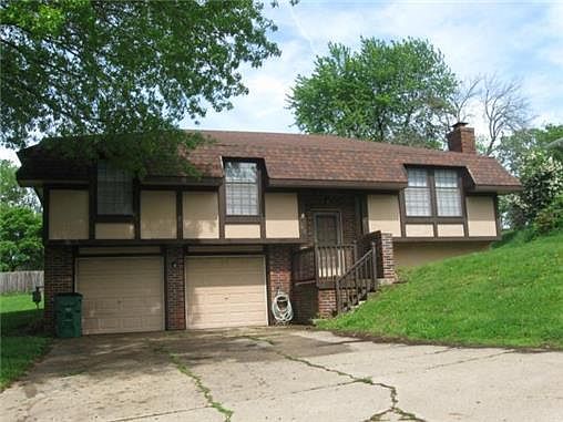 1st image of 45 Hull Dr