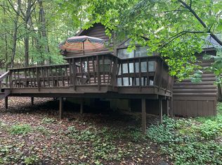 122 Hikers Trl, Scotrun, PA 18355