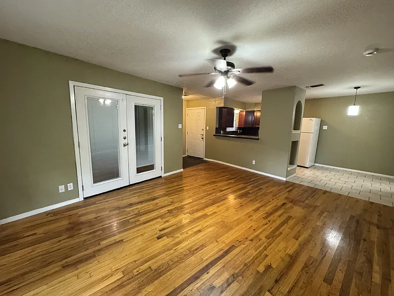 211 Natalen Ave #204 — Photo 1