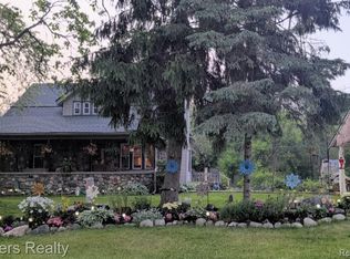 7477 Tucker Rd, Holly, MI 48442