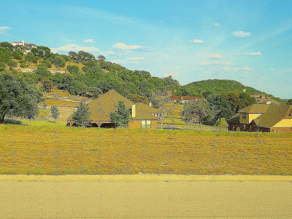 1st image of 1936 Fall Creek Dr