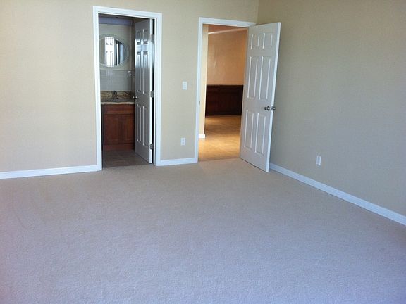 Master bed room