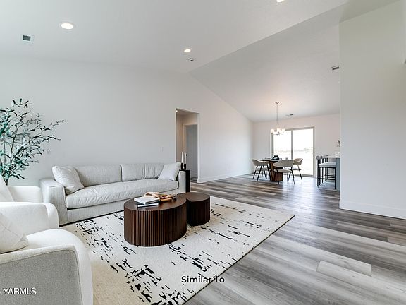 2nd image of 1615 Parkwood Ct Lot 326