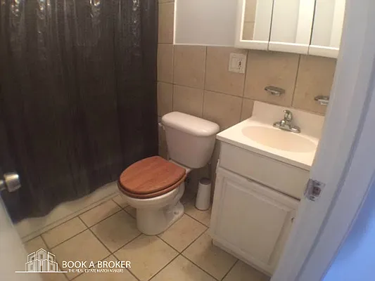 Rented by Book A Broker | media 17